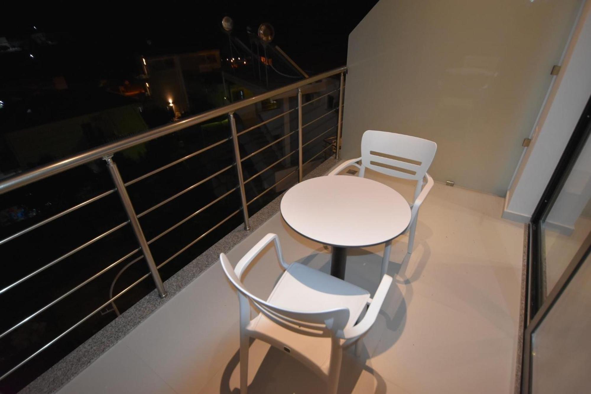 Villa Center คซามิล ภายนอก รูปภาพ